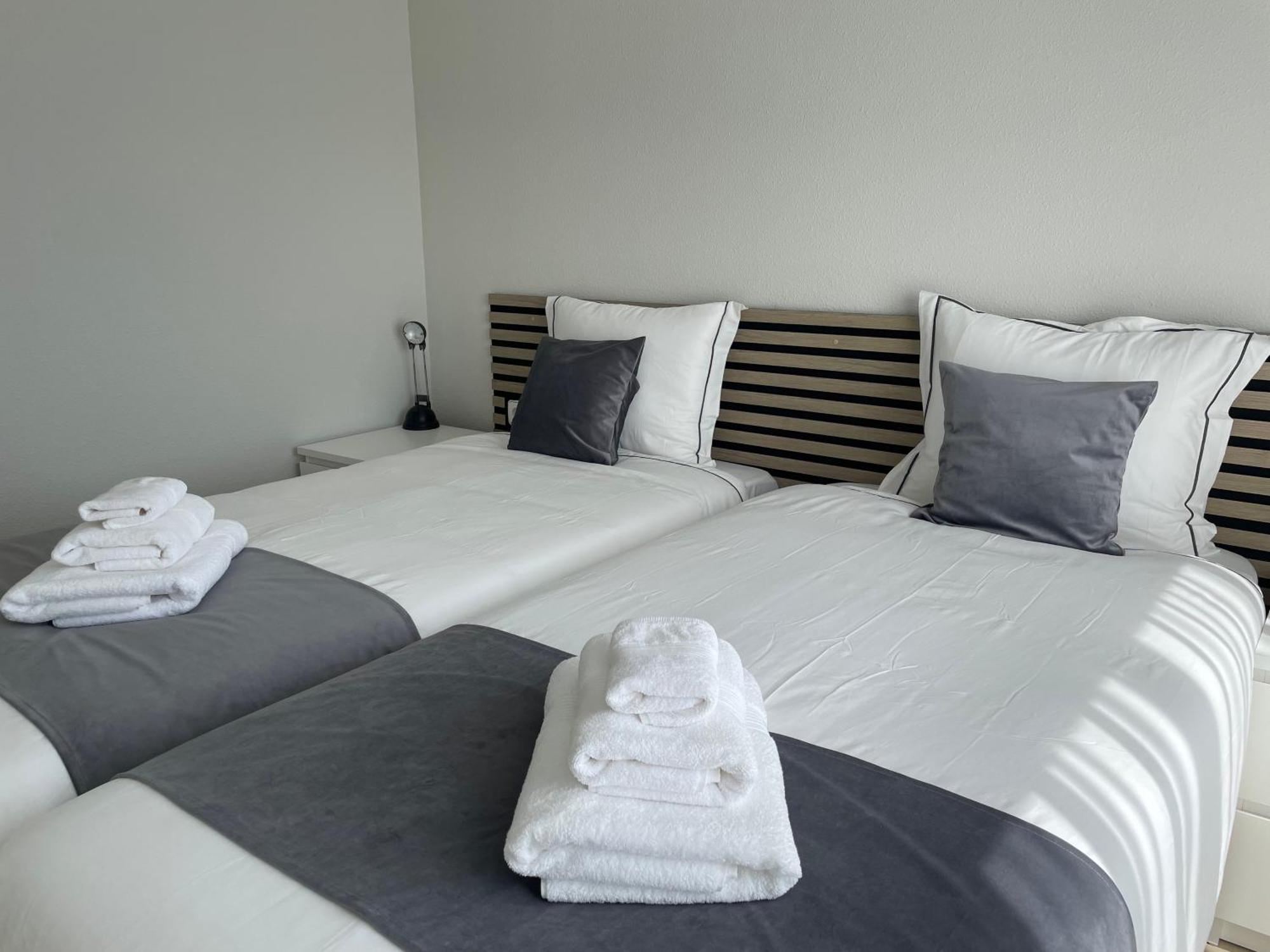 Apartamento En Marina Duquesa Castillo de Sabinillas ภายนอก รูปภาพ